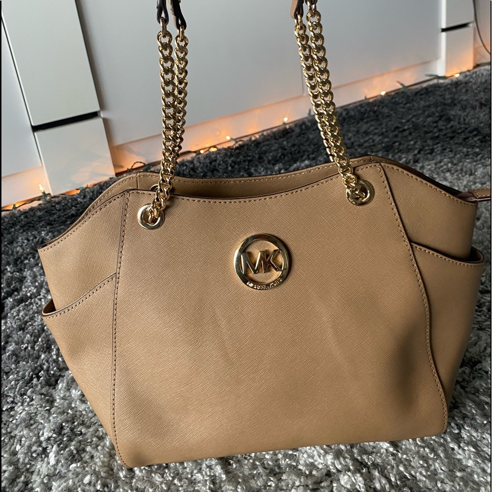 Michael Kors Leather large chain shoulder tote handbag